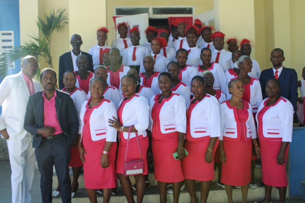 Song & Faith destroy fear and evil. In Haiti a chior sings loud and Poud!